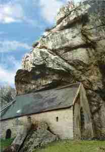 Maison dans le rocher